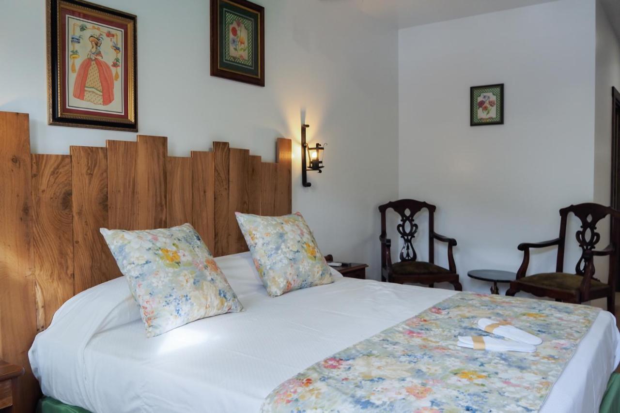 Posada Y Apartamentos Trebuesto De Guriezo Esterno foto
